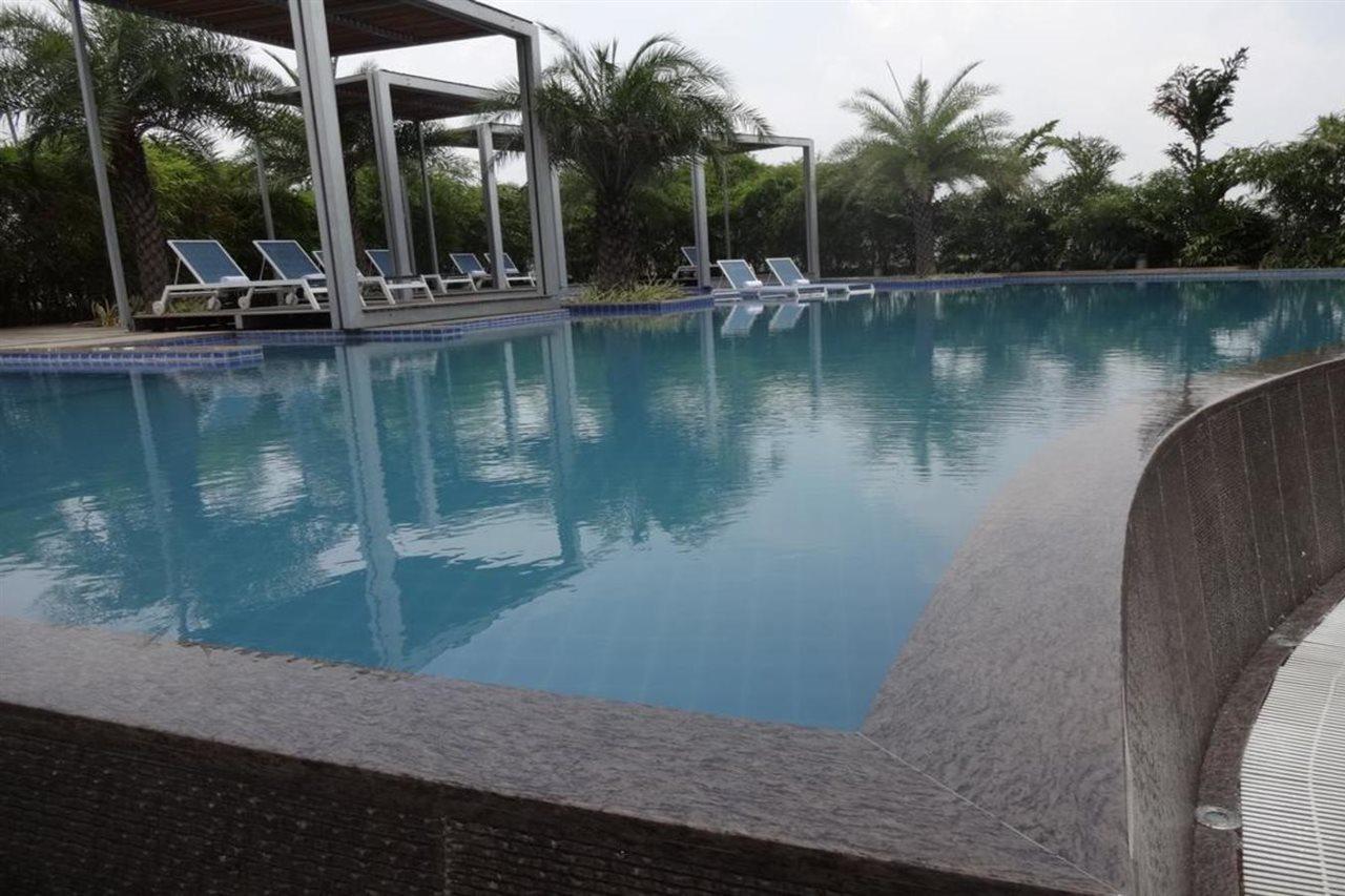 Avasa Hotel Hyderabad Exteriör bild