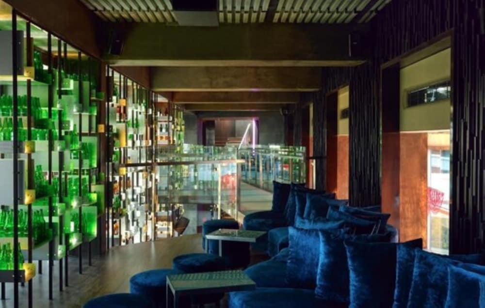 Avasa Hotel Hyderabad Exteriör bild