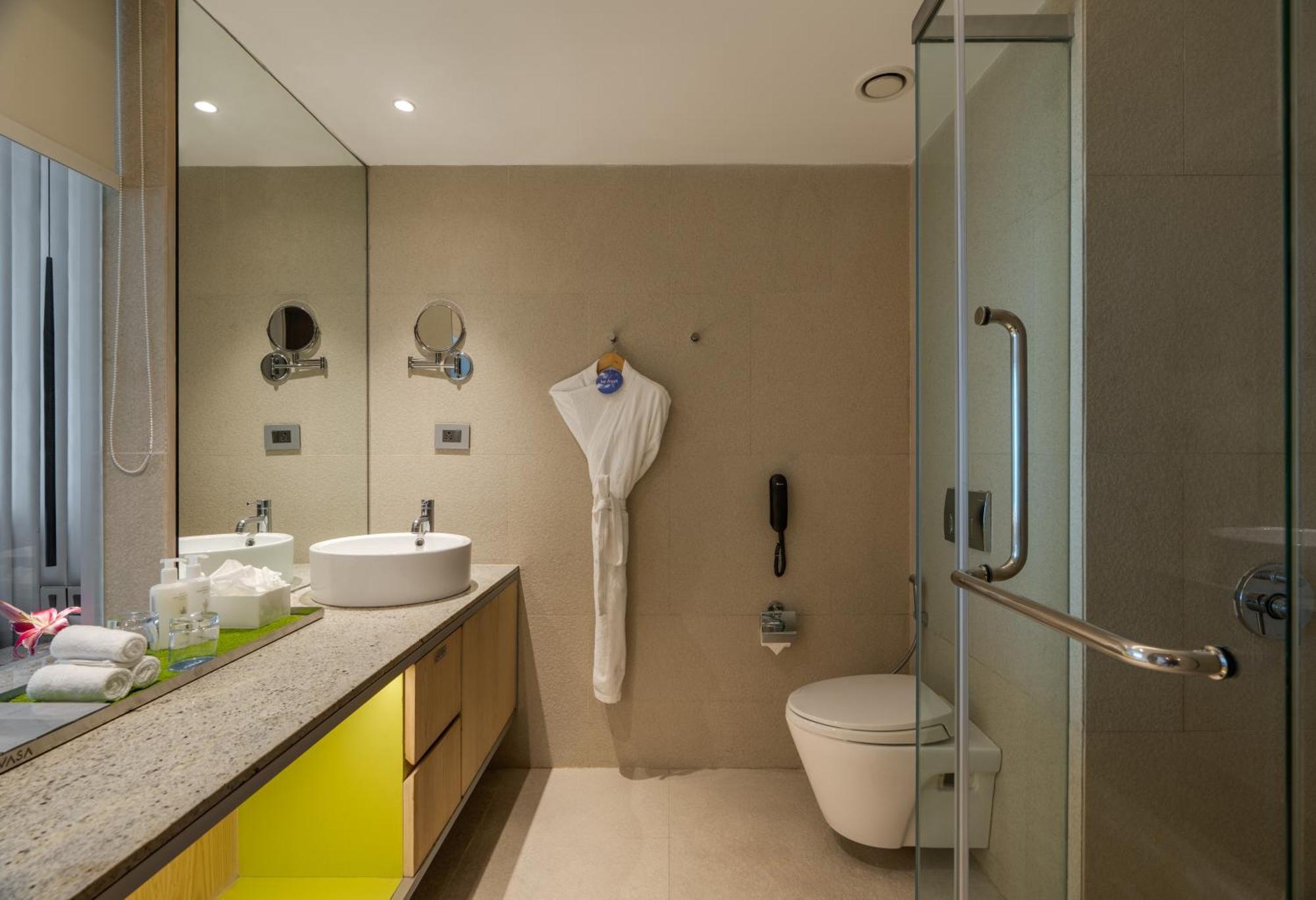 Avasa Hotel Hyderabad Exteriör bild