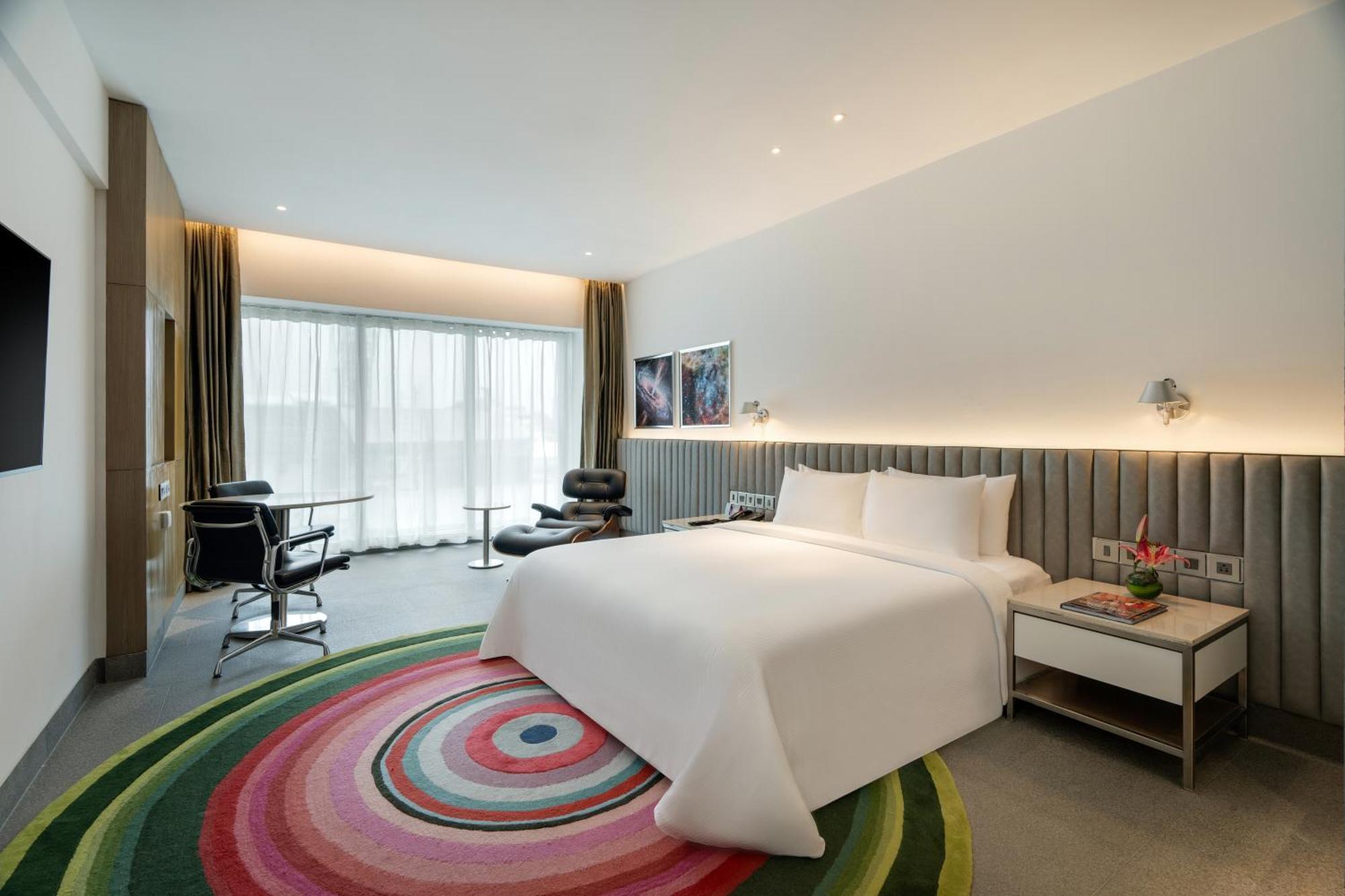 Avasa Hotel Hyderabad Exteriör bild