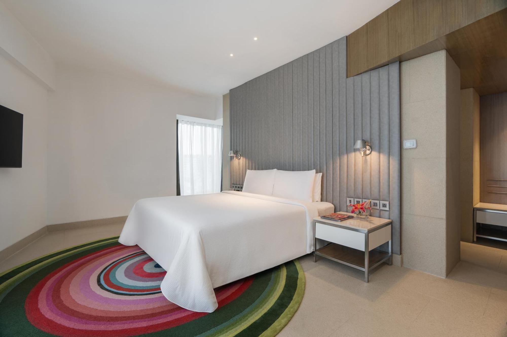 Avasa Hotel Hyderabad Exteriör bild