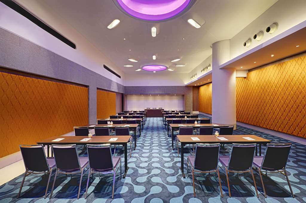 Avasa Hotel Hyderabad Restaurang bild